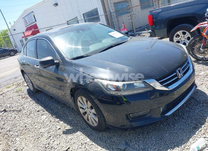 2015 Honda Accord EX-L V-6 (VIN 1HGCR3F83FA003190) main photo
