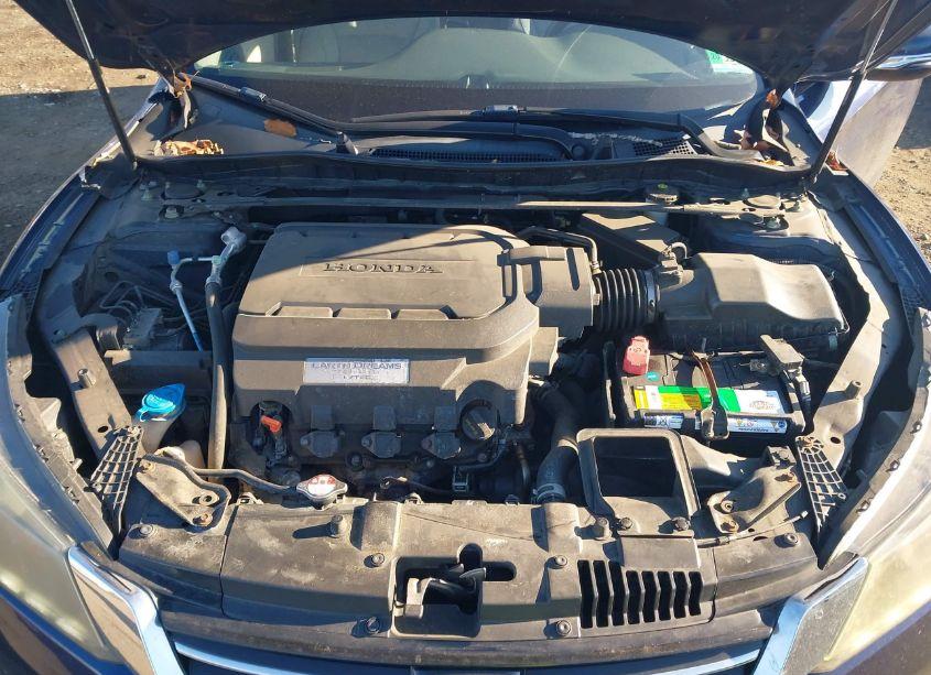 Photo 10 of 2015 Honda Accord EX-L V-6 (VIN 1HGCR3F83FA006641)