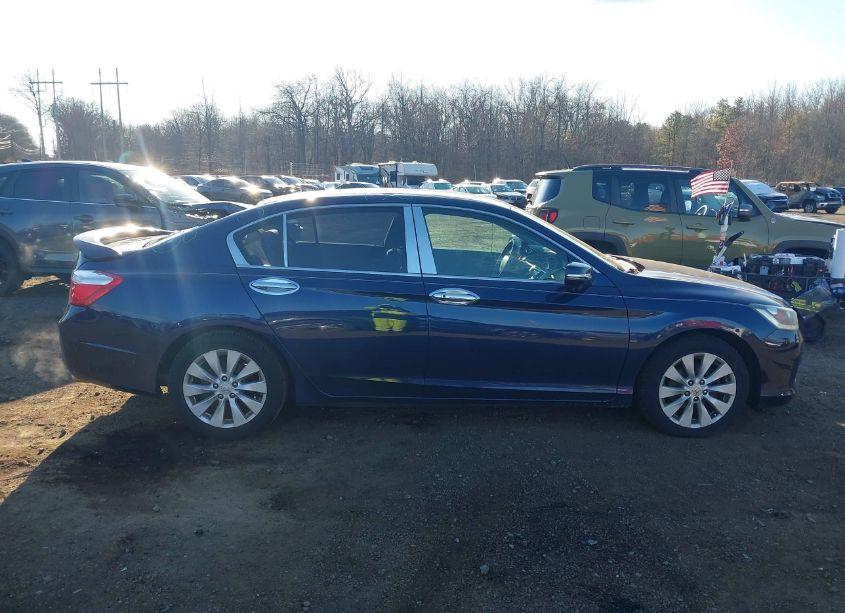 Photo 13 of 2015 Honda Accord EX-L V-6 (VIN 1HGCR3F83FA006641)