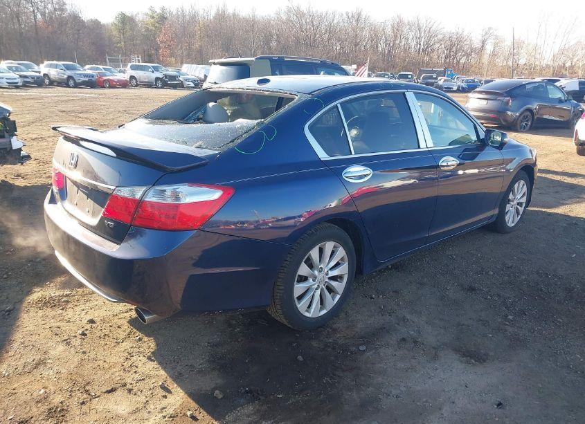 Photo 4 of 2015 Honda Accord EX-L V-6 (VIN 1HGCR3F83FA006641)