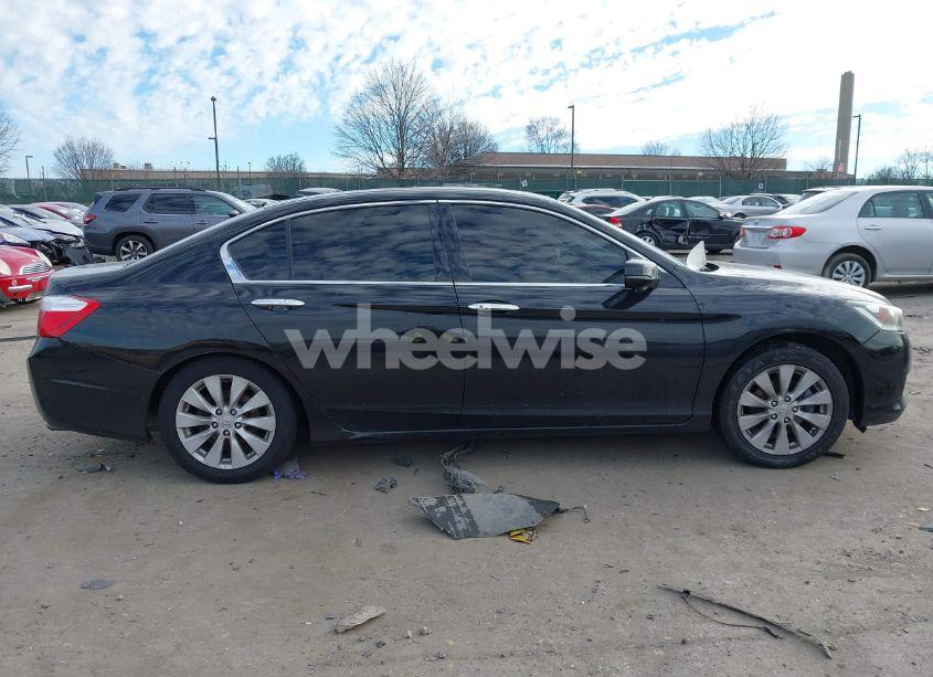 Photo 12 of 2015 Honda Accord EX-L V-6 (VIN 1HGCR3F83FA006767)