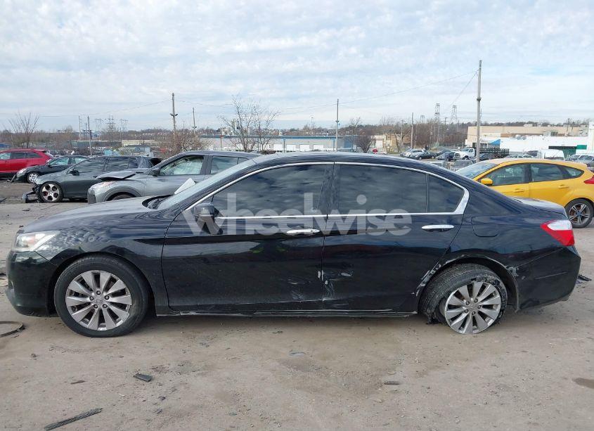 Photo 13 of 2015 Honda Accord EX-L V-6 (VIN 1HGCR3F83FA006767)