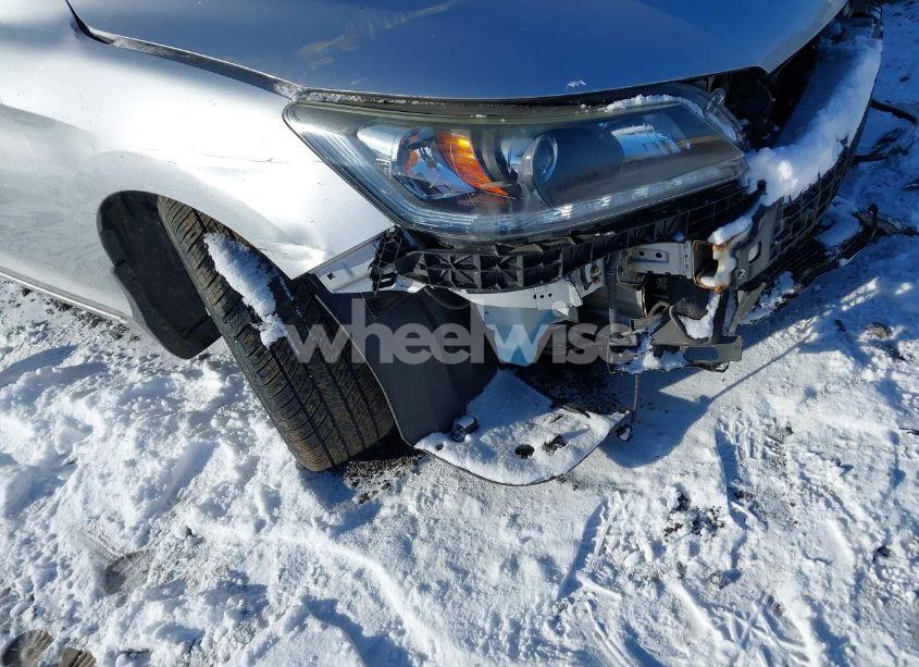 Photo 18 of 2015 Honda Accord EX-L V-6 (VIN 1HGCR3F83FA025027)