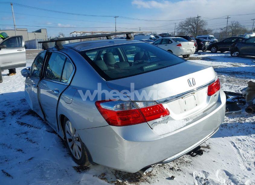 Photo 3 of 2015 Honda Accord EX-L V-6 (VIN 1HGCR3F83FA025027)
