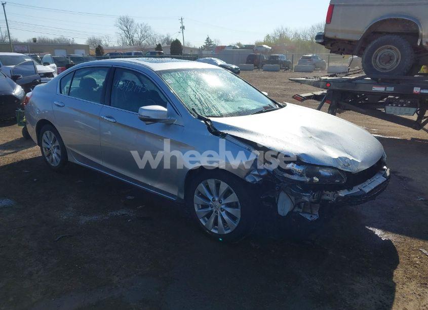 2015 Honda Accord EX-L V-6 (VIN 1HGCR3F83FA028431) main photo