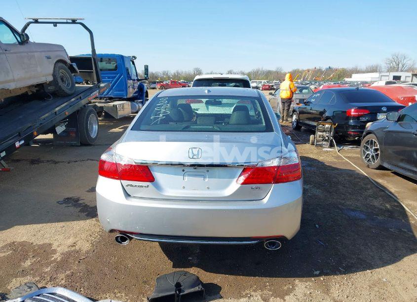 Photo 17 of 2015 Honda Accord EX-L V-6 (VIN 1HGCR3F83FA028431)