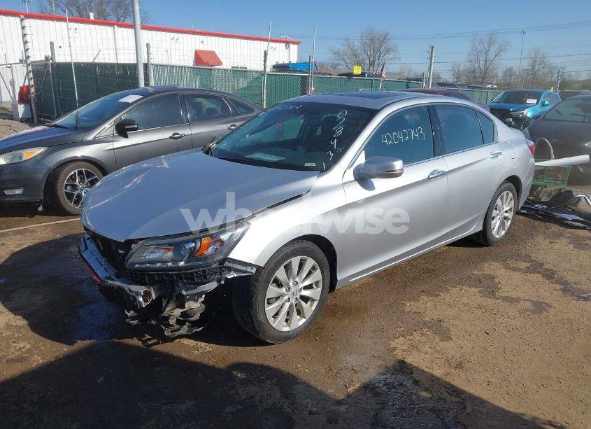 Photo 2 of 2015 Honda Accord EX-L V-6 (VIN 1HGCR3F83FA028431)