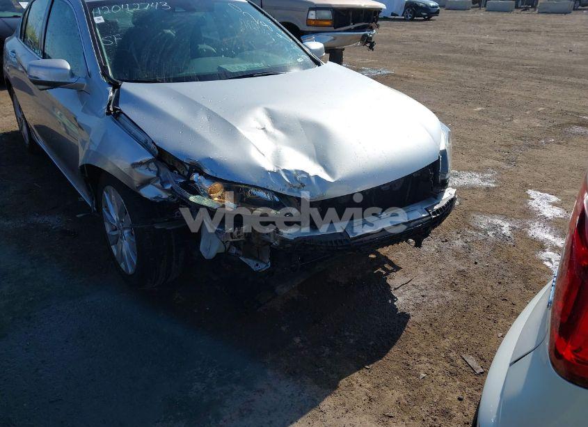 Photo 6 of 2015 Honda Accord EX-L V-6 (VIN 1HGCR3F83FA028431)