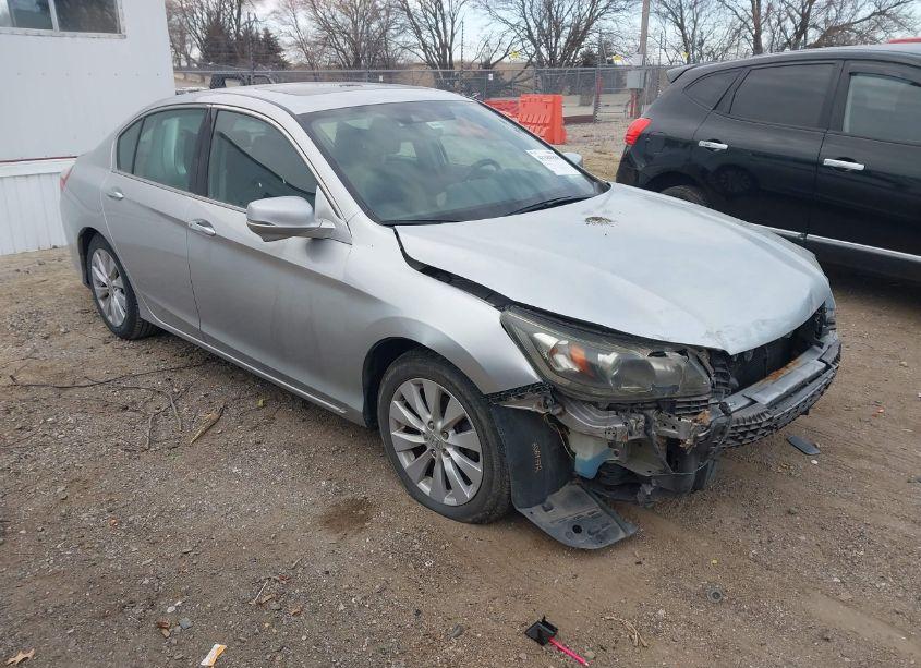2015 Honda Accord EX-L V-6 (VIN 1HGCR3F83FA033001) main photo
