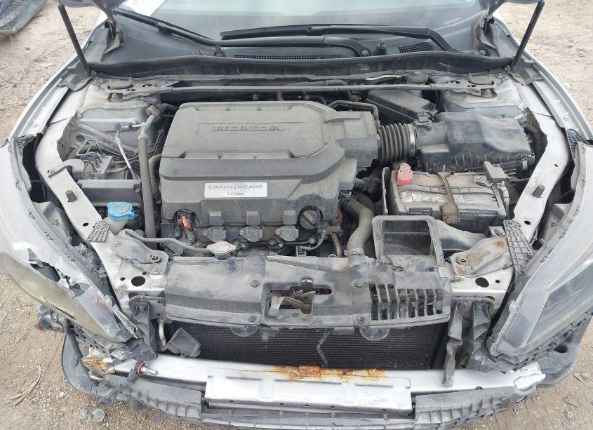 Photo 10 of 2015 Honda Accord EX-L V-6 (VIN 1HGCR3F83FA033001)