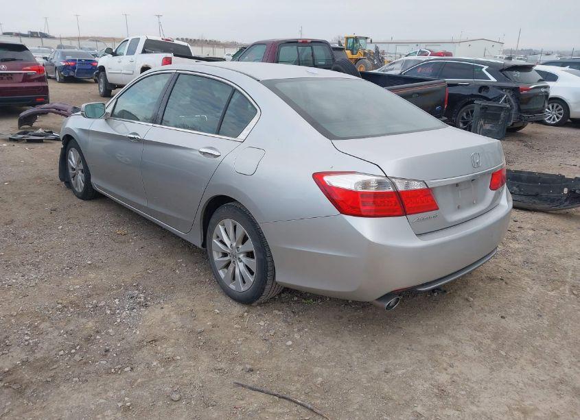 Photo 3 of 2015 Honda Accord EX-L V-6 (VIN 1HGCR3F83FA033001)