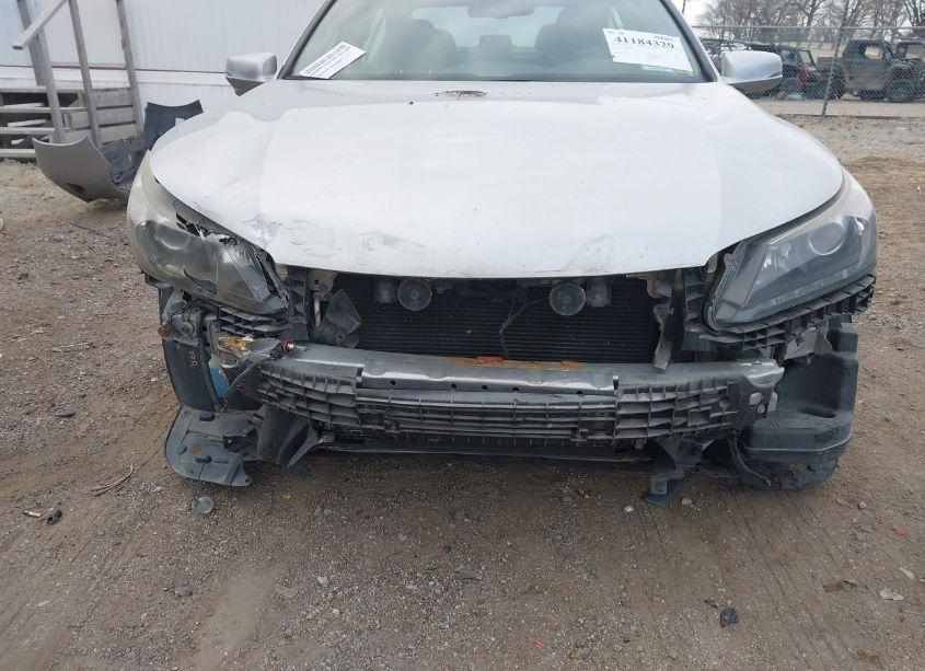 Photo 6 of 2015 Honda Accord EX-L V-6 (VIN 1HGCR3F83FA033001)