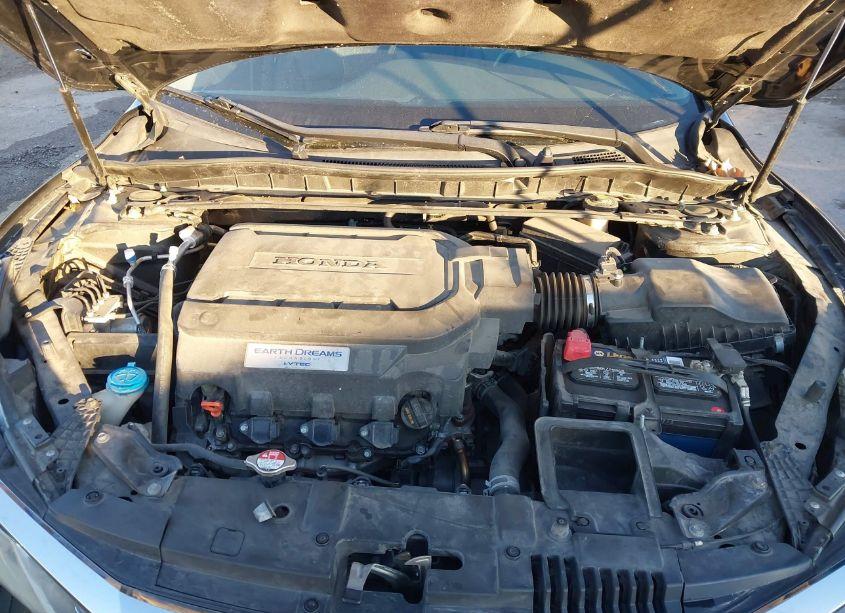 Photo 10 of 2017 Honda Accord EX-L V6 (VIN 1HGCR3F83HA003273)