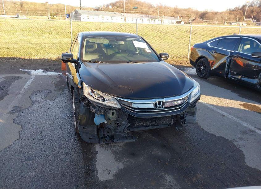 Photo 13 of 2017 Honda Accord EX-L V6 (VIN 1HGCR3F83HA003273)