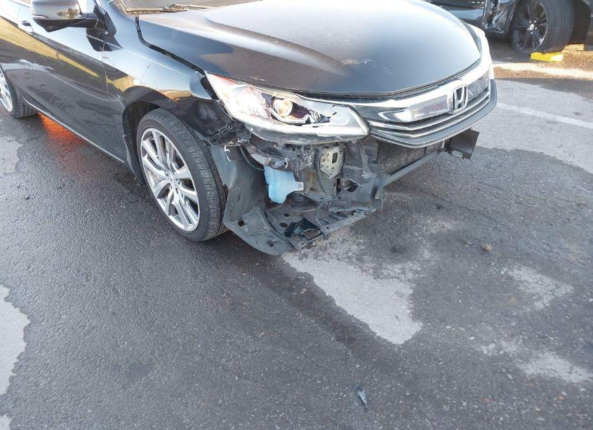 Photo 18 of 2017 Honda Accord EX-L V6 (VIN 1HGCR3F83HA003273)