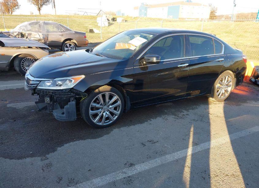 Photo 2 of 2017 Honda Accord EX-L V6 (VIN 1HGCR3F83HA003273)