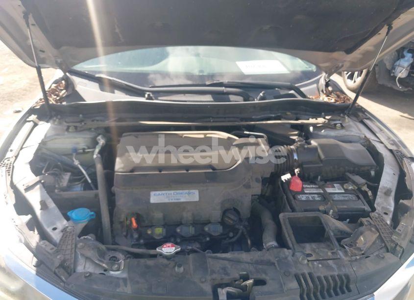 Photo 10 of 2017 Honda Accord EX-L V6 (VIN 1HGCR3F83HA004696)