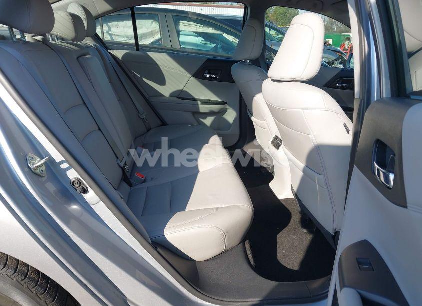 Photo 8 of 2017 Honda Accord EX-L V6 (VIN 1HGCR3F83HA034491)