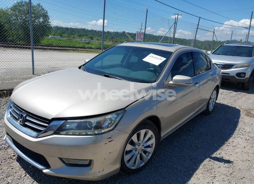 Photo 2 of 2013 Honda Accord EX-L V-6 (VIN 1HGCR3F84DA001736)