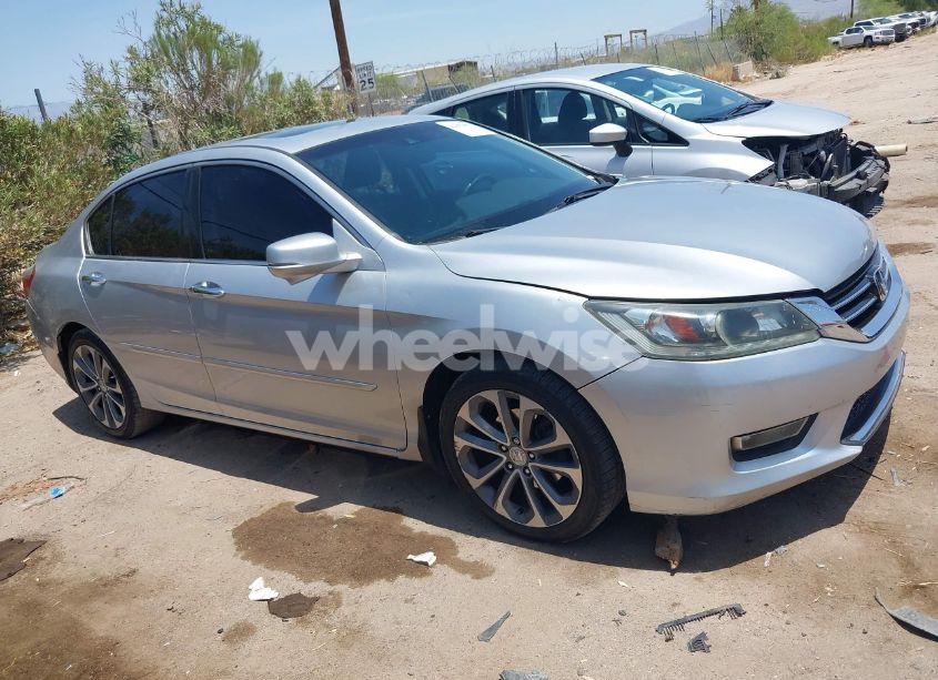 Photo 13 of 2013 Honda Accord EX-L V-6 (VIN 1HGCR3F84DA018441)