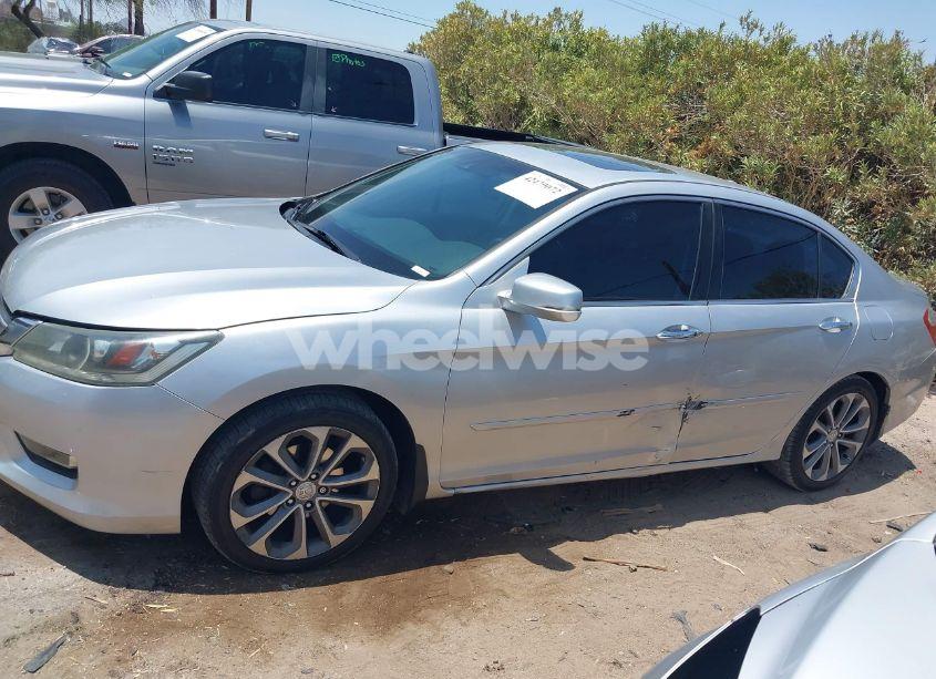 Photo 14 of 2013 Honda Accord EX-L V-6 (VIN 1HGCR3F84DA018441)