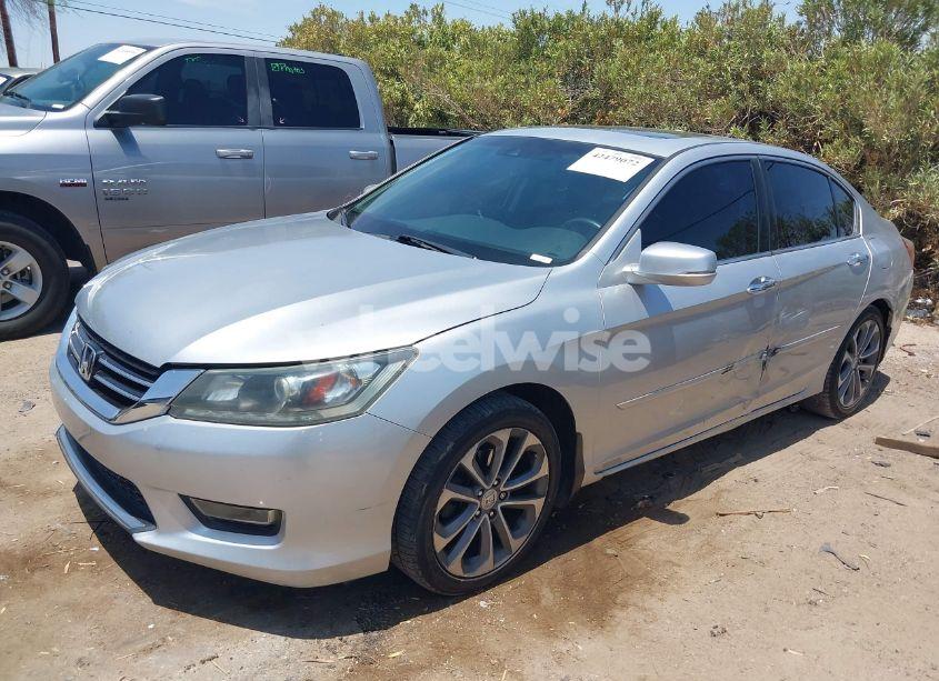 Photo 2 of 2013 Honda Accord EX-L V-6 (VIN 1HGCR3F84DA018441)