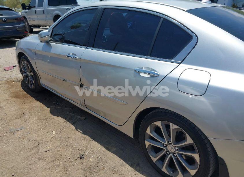 Photo 6 of 2013 Honda Accord EX-L V-6 (VIN 1HGCR3F84DA018441)