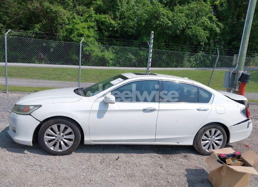 Photo 15 of 2013 Honda Accord EX-L V-6 (VIN 1HGCR3F84DA035966)