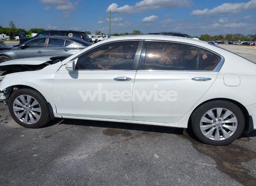Photo 14 of 2014 Honda Accord EX-L V-6 (VIN 1HGCR3F84EA005898)