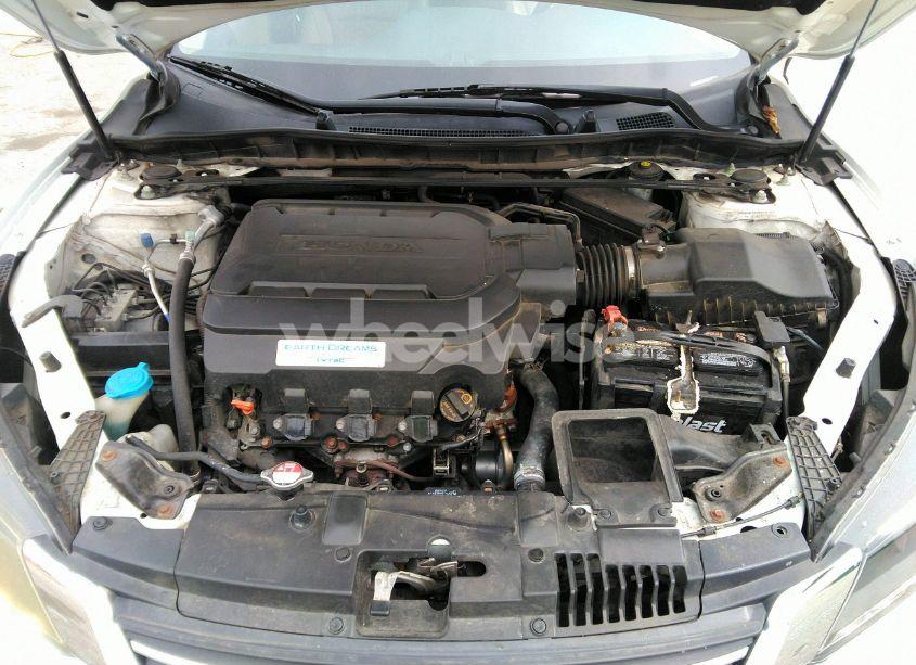 Photo 10 of 2014 Honda Accord EX-L V-6 (VIN 1HGCR3F84EA010146)