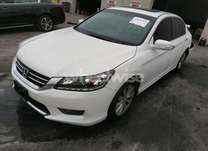 Photo 2 of 2014 Honda Accord EX-L V-6 (VIN 1HGCR3F84EA010146)