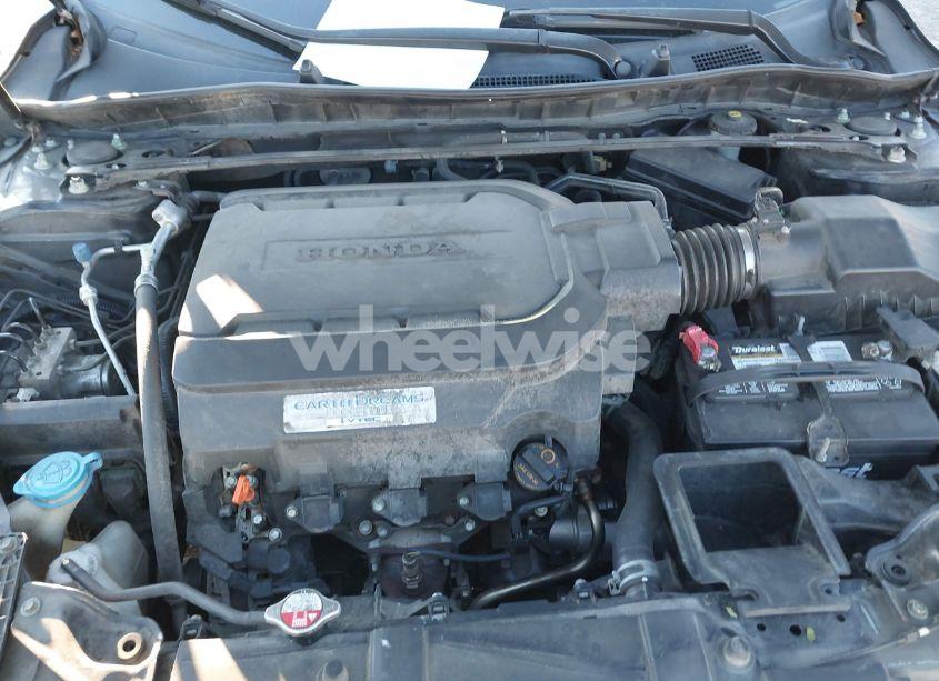 Photo 10 of 2014 Honda Accord EX-L V-6 (VIN 1HGCR3F84EA026086)