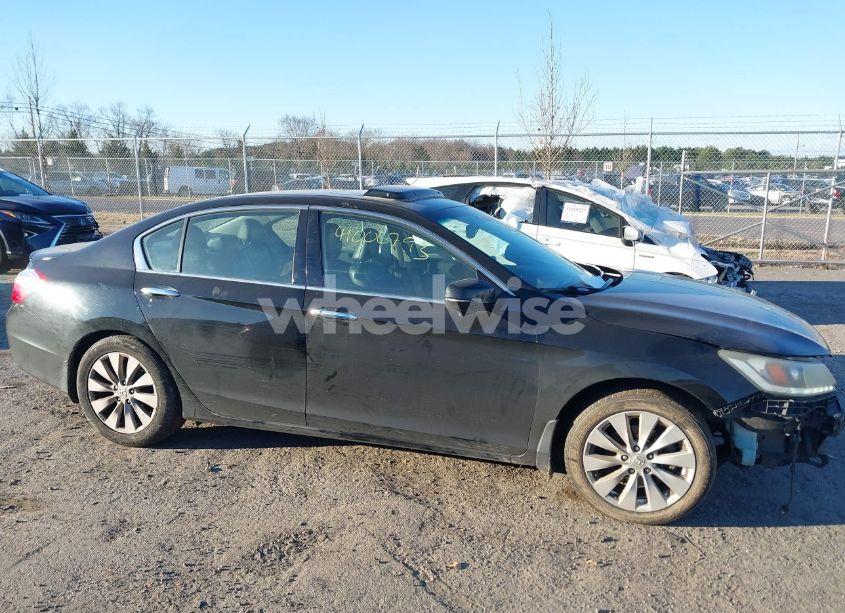 Photo 13 of 2014 Honda Accord EX-L V-6 (VIN 1HGCR3F84EA026086)
