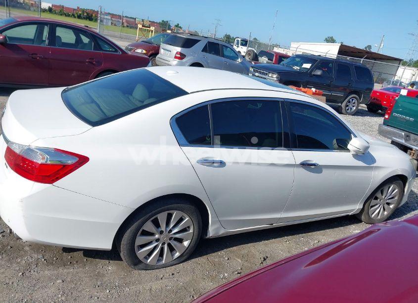 Photo 13 of 2014 Honda Accord EX-L V-6 (VIN 1HGCR3F84EA027836)