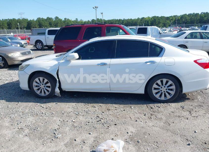 Photo 14 of 2014 Honda Accord EX-L V-6 (VIN 1HGCR3F84EA027836)
