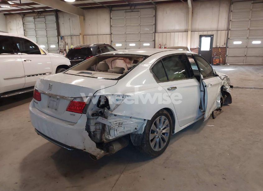 Photo 4 of 2015 Honda Accord EX-L V-6 (VIN 1HGCR3F84FA003263)