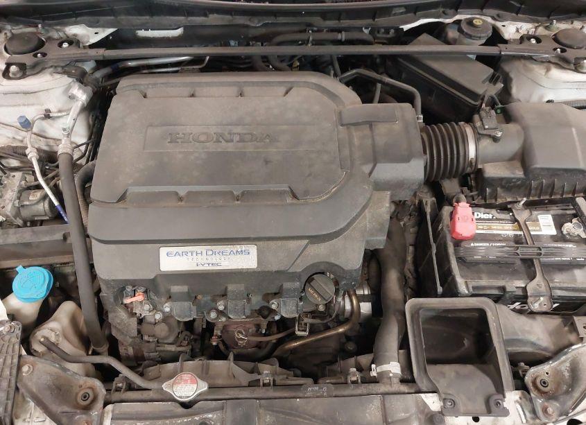 Photo 10 of 2015 Honda Accord EX-L V-6 (VIN 1HGCR3F84FA025635)