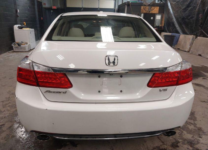Photo 16 of 2015 Honda Accord EX-L V-6 (VIN 1HGCR3F84FA025635)