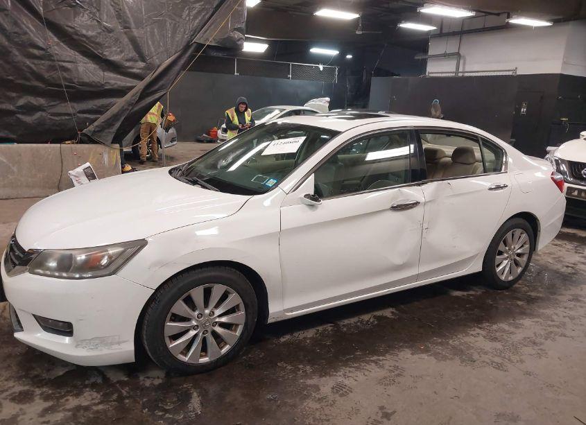 Photo 6 of 2015 Honda Accord EX-L V-6 (VIN 1HGCR3F84FA025635)