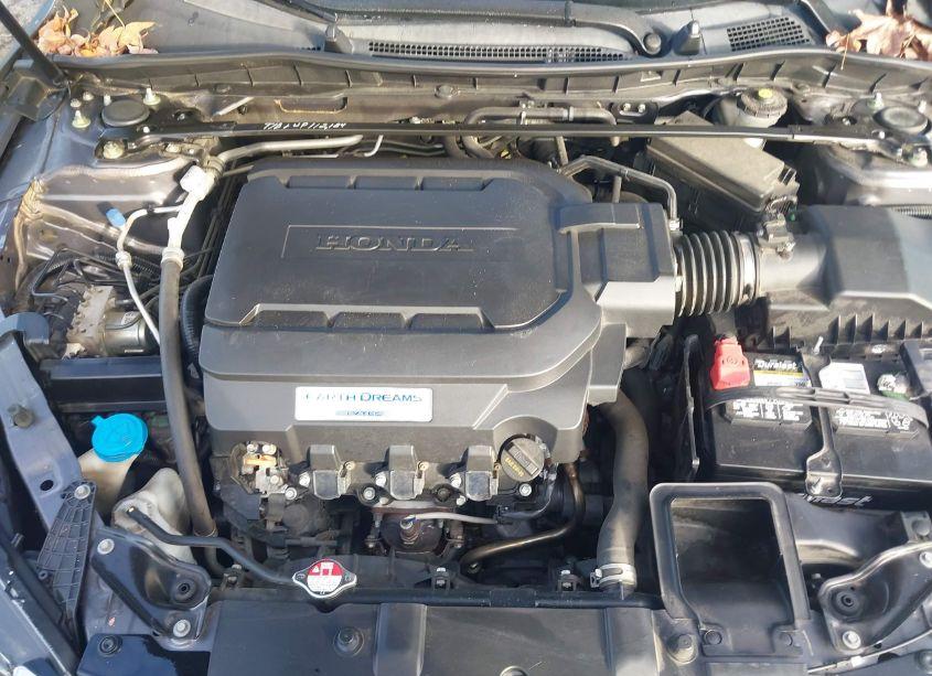 Photo 10 of 2015 Honda Accord EX-L V-6 (VIN 1HGCR3F84FA027322)