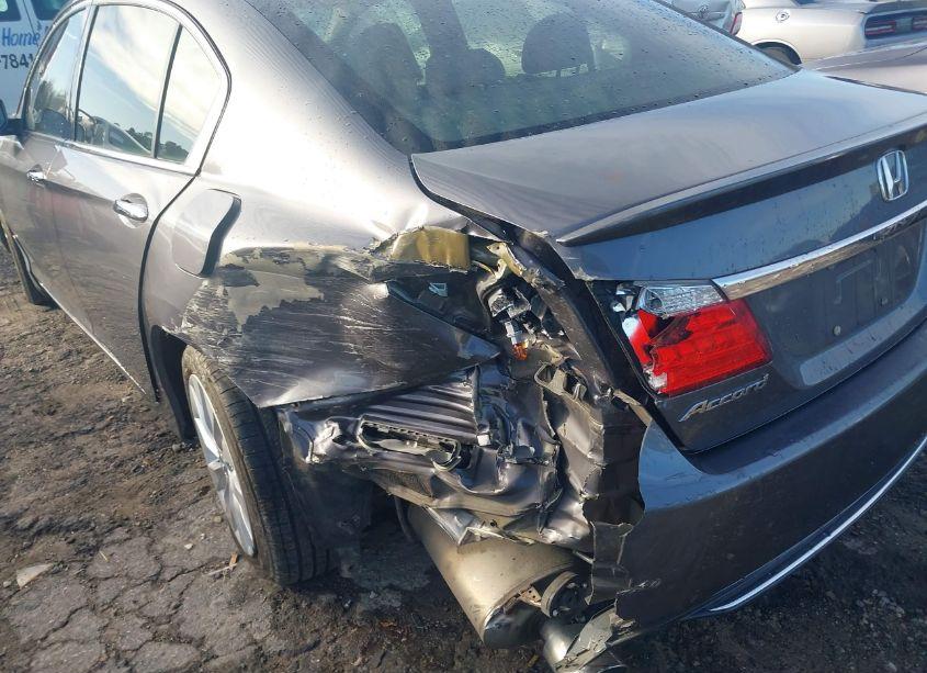 Photo 6 of 2015 Honda Accord EX-L V-6 (VIN 1HGCR3F84FA027322)