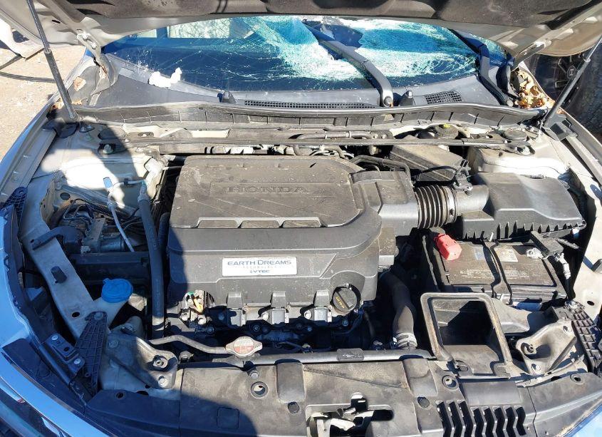 Photo 10 of 2016 Honda Accord EX-L V-6 (VIN 1HGCR3F84GA015947)