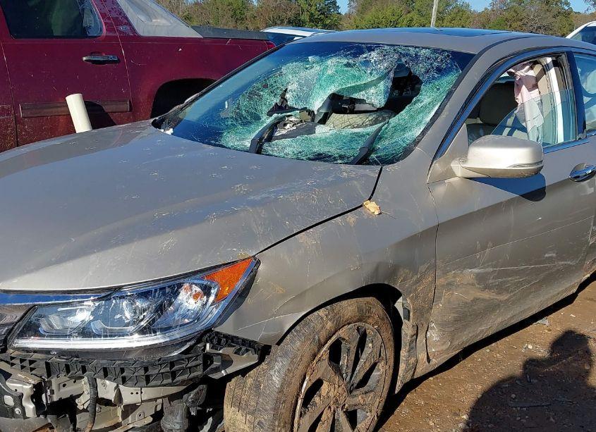 Photo 6 of 2016 Honda Accord EX-L V-6 (VIN 1HGCR3F84GA015947)