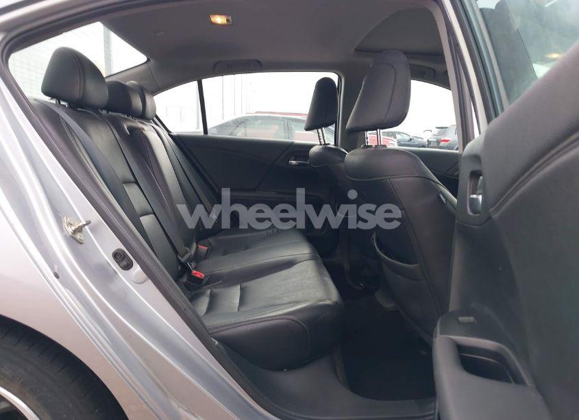 Photo 8 of 2016 Honda Accord EX-L V-6 (VIN 1HGCR3F84GA021103)