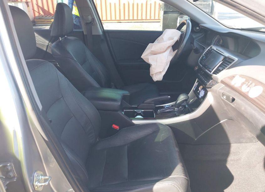 Photo 5 of 2017 Honda Accord EX-L V6 (VIN 1HGCR3F84HA035973)