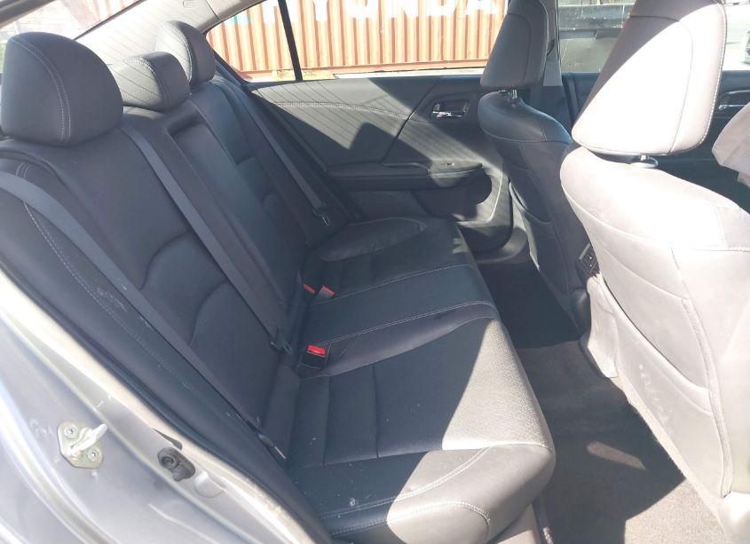 Photo 8 of 2017 Honda Accord EX-L V6 (VIN 1HGCR3F84HA035973)