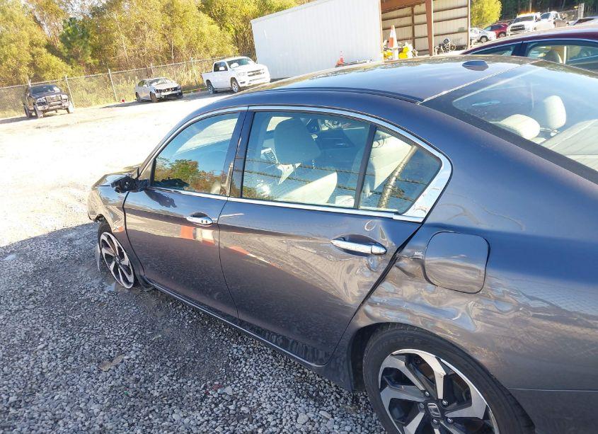 Photo 14 of 2017 Honda Accord EX-L V6 (VIN 1HGCR3F84HA037481)