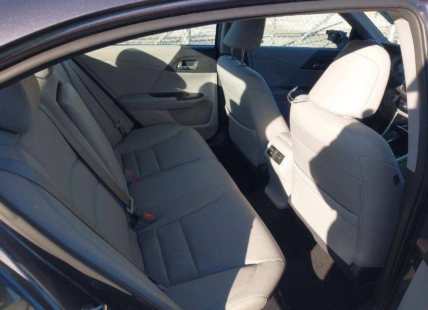 Photo 8 of 2017 Honda Accord EX-L V6 (VIN 1HGCR3F84HA037481)