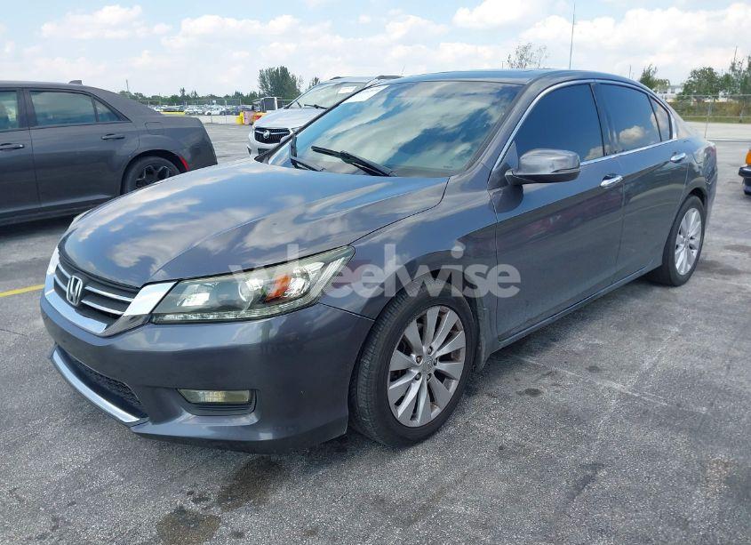 Photo 2 of 2013 Honda Accord EX-L V-6 (VIN 1HGCR3F85DA007917)