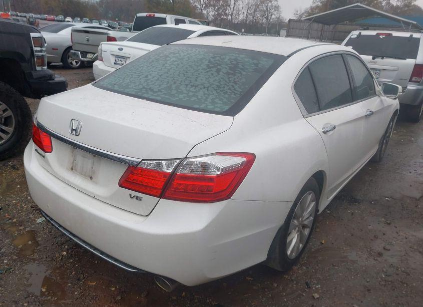 Photo 4 of 2013 Honda Accord EX-L V-6 (VIN 1HGCR3F85DA007982)